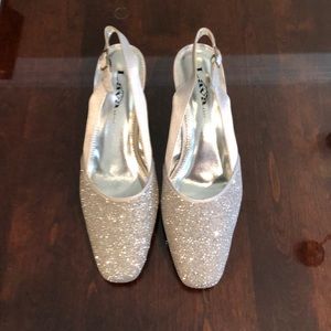 Silver Sparkled Lava Pumps